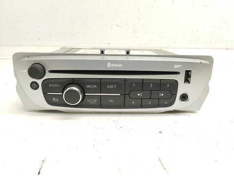 Sistema Audio Radio CD Renault Megane 1.2 16V BERLINA 116CV 85KW III BERLINA 5 P