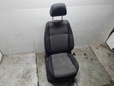 Foto 4ª: Asiento Delantero Derecho Volkswagen Caddy OUTDOOR 4MOTION BMT 122CV 90KW [DFSE] (2019)