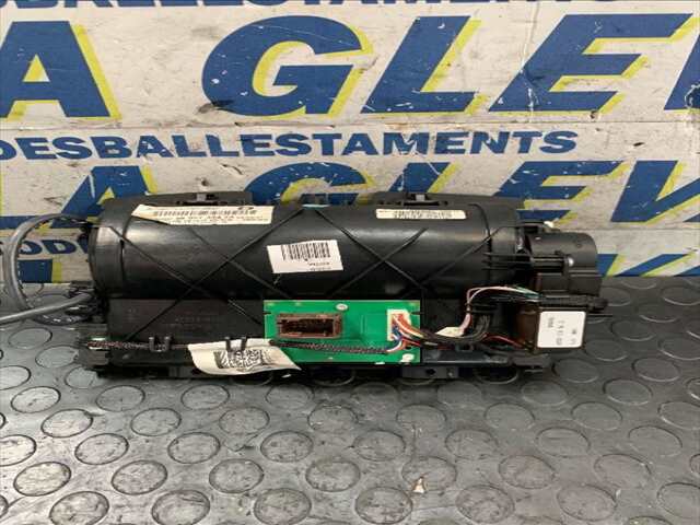 Foto 2ª: Pantalla Multifuncion Peugeot 5008 2.000 HDI 150CV/110KW [RHE] (2009)