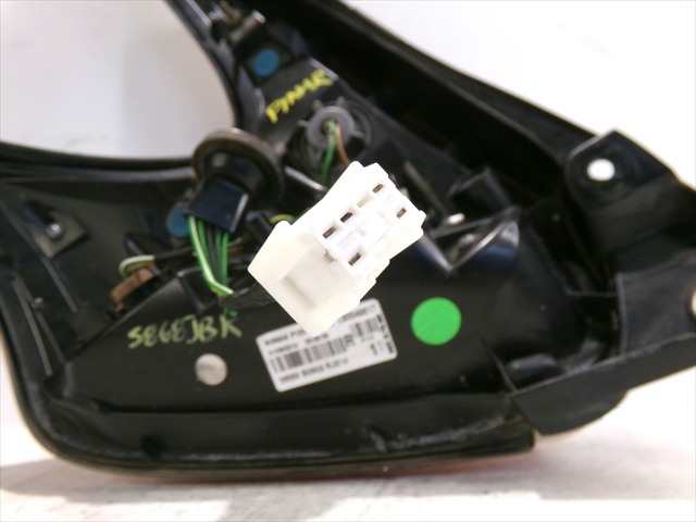 Foto 4ª: Piloto Trasero Derecho Nissan Juke 1.5 DCI 2010-2015 [K9KA6] (2014)