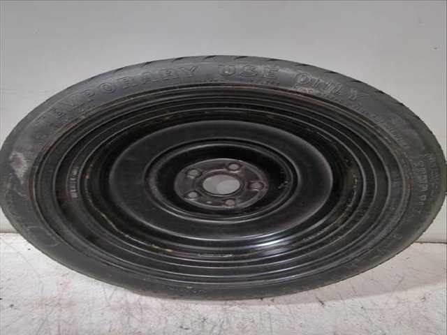 Foto 2ª: Neumatico Toyota Auris 1.33 DUAL-VVTI NRE150_) 101CV [1NR-FE] (2006)