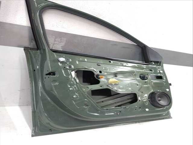 Foto 3ª: Puerta Delantera Izquierda Dacia Sandero H4D 91 CV 67KW [H4D470] (2025)