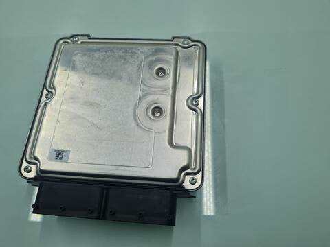 Foto 4ª: Centralita Motor ECU Volkswagen Golf LIFE 115CV 85KW [DTR] (2022)