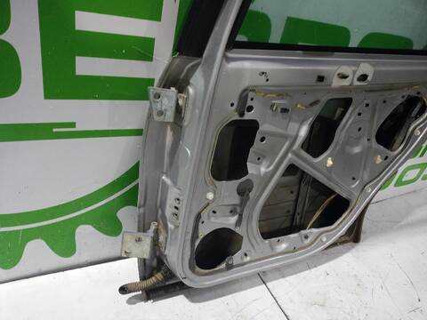 Foto 3ª: Puerta Trasera Derecha Citroen Xsara 1.9 D SX 68CV [DJYXUD9A] (1997)