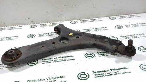 Foto 2ª: Brazo Suspension Delantero Derecho Hyundai i30 1.4 CAT 99CV 73KW [G4FA] (2012)