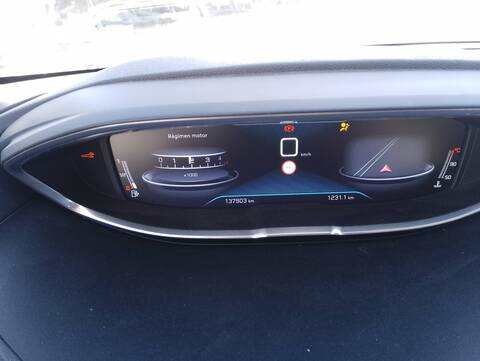 Foto 4ª: Cuadro de Instrumentos Peugeot 3008 ACTIVE 120CV 88KW [BH01] (2017)