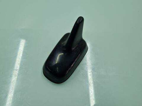 Antena Volkswagen Tiguan SPORT 4MOTION BMT 239CV 176KW