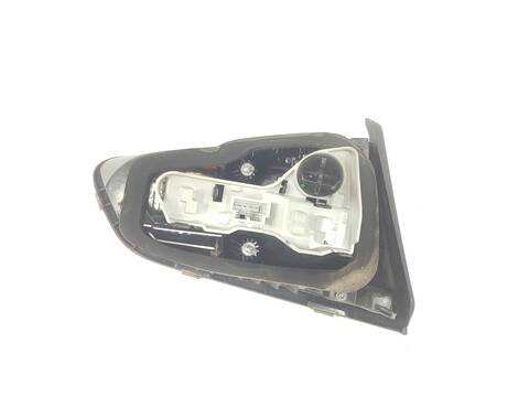 Foto 3ª: Piloto Trasero Derecho Volkswagen Golf ADVANCE BLUEMOTION (2013)