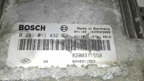 Foto 3ª: Centralita Motor ECU Nissan Interstar 2.5 DCI DIESEL CAT 115CV 84KW [G9U A7] (2005)