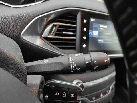 Mando Multifuncion Peugeot 308 HNY