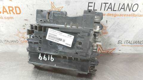 Caja Reles Fusibles Mercedes Clase C 160 220 T CDI 204.208) 170CV 125KW FAMILIAR