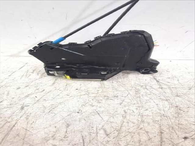 Foto 2ª: Cerradura Puerta Delantera Izquierda Toyota Auris 1.6 ZRE151_) 124CV [1ZR-FE] (2006)