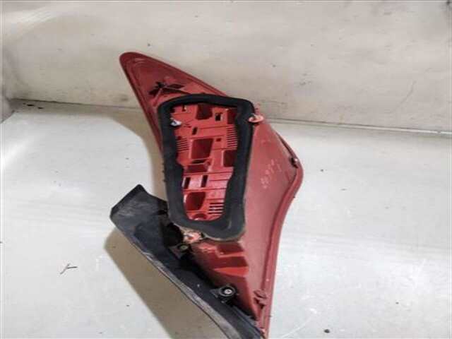 Foto 3ª: Piloto Trasero Izquierdo Mercedes Clase C 160 2.1 CLA 220 CDI - D (117.303) [2.1 LTR. - 130 KW CDI CAT]