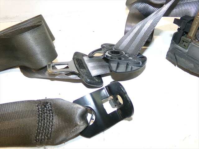 Foto 3ª: Cinturón Delantero Derecho Seat Toledo 1.9 TDI 1999-2004 [AHF] (2000)