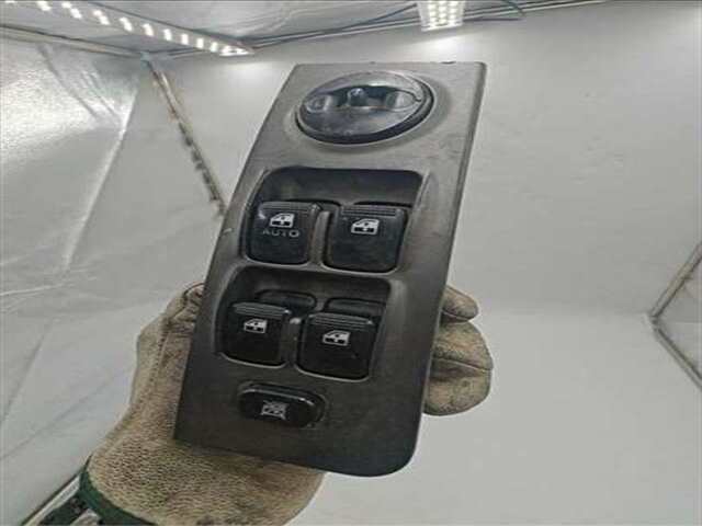 Foto 3ª: Botonera Elevalunas Hyundai Matrix 1.5 CRDI [D4FA]