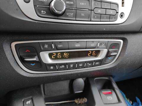 Mando Climatizador Renault Scenic K9KA6
