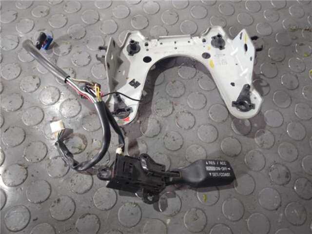 Mando Multifuncion Toyota Avensis 2.0 D-4D