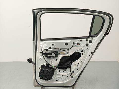 Foto 4ª: Puerta Trasera Derecha Peugeot 308 PURETECH 130 FPHNSL FPHNST) 131CV 96KW [HNS (EB2ADTS)] (2022)