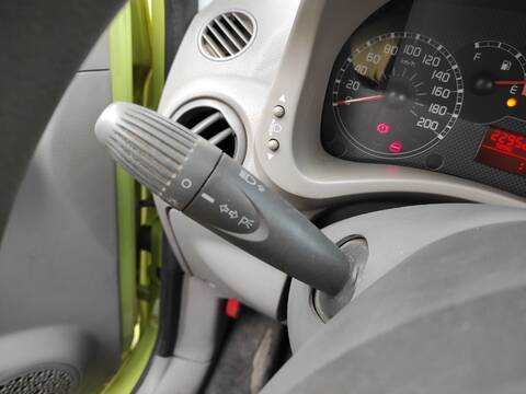 Foto 2ª: Mando Multifuncion Fiat Panda 1.2 D II 169) 188A4000 (2006)