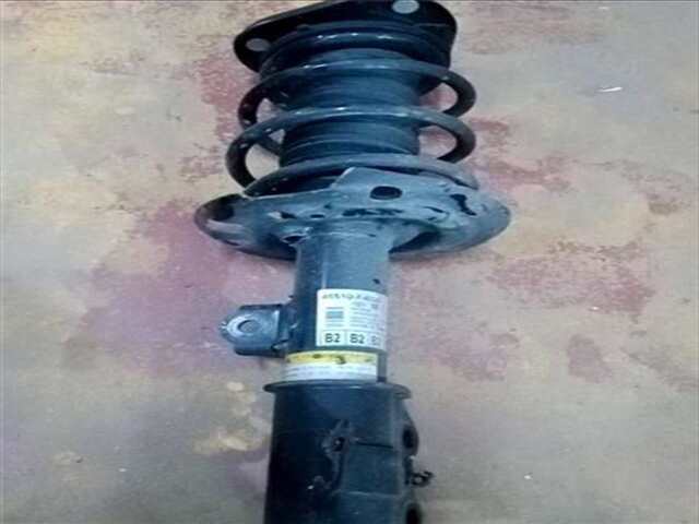 Foto 2ª: Amortiguador Delantero Derecho Toyota CHR HÍBRIDO HYBRID ACTIVE [HÍBRIDO 90 KW ( 1.8 LTR. - 72 KW 16V)] [2ZR]