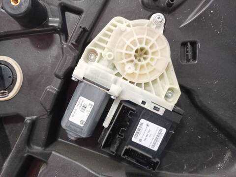 Foto 4ª: Elevalunas Eléctrico Delantero Izquierdo Volkswagen Golf ADVANCE 140CV 103KW [CFFB] (2010)