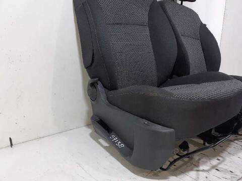 Foto 3ª: Asientos Traseros Mercedes Citan 109 CDI EXTRALANG A3) 415605) 90CV 66KW [K9K608] (2012)