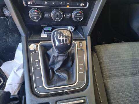 Foto 3ª: Palanca de Cambio Volkswagen Passat BUSINESS 150CV 110KW [DSRA] (2020)