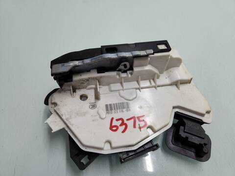 Cerradura Puerta Trasera Derecha Volkswagen Golf RABBIT BLUEMOTION 105CV 77KW