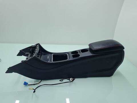 Consola Central Mercedes Clase A 140 A 45 AMG 4-MATIC 176.052) 381CV 280KW