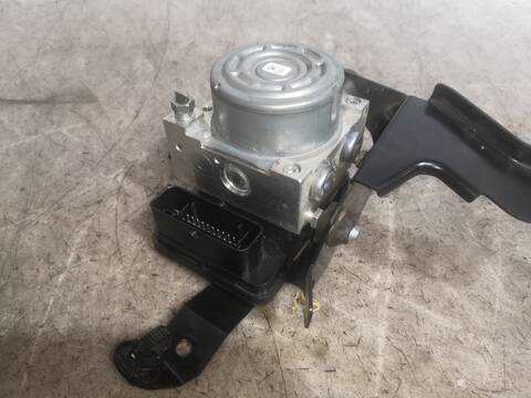 Foto 3ª: Abs Mitsubishi Outlander 4B11 (2016)