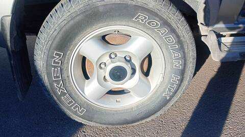 Foto 4ª: Juego LLantas Nissan Navara CHALLENGE 4X4 133CV 98KW PICK-UP D22) CABINA DOBLE [YD25DDTI] (2005)