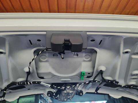 Cerradura Maletero Portón Seat Arona 1.0 TSI 116CV 85KW
