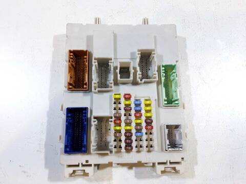 Caja Reles Fusibles Ford Focus BUSINESS 120CV 88KW