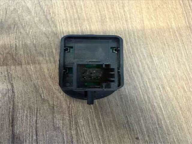 Foto 3ª: Botonera Elevalunas Citroen C2 1.4 HDI [8HX (DV4TD)]