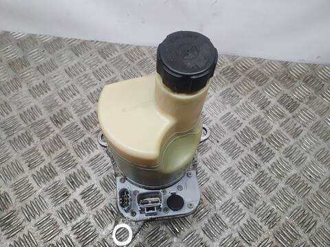 Foto 3ª: Bomba de Direccion Volvo C30 2.0 D KINETIC 136CV 100KW [D4204T] (2011)