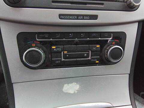 Foto 4ª: Mando Climatizador Volkswagen Passat ADVANCE BERLINA 140CV 103KW [CBA] (2010)