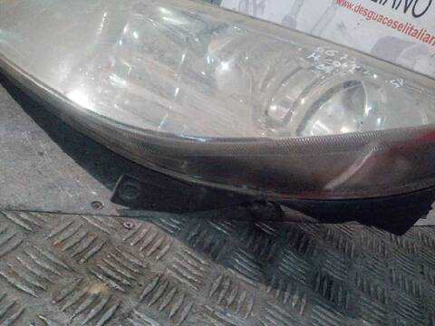 Foto 2ª: Faro Izquierdo Mitsubishi Colt 1.1 INFORM BERLINA 75CV 55KW [134910] (2006)