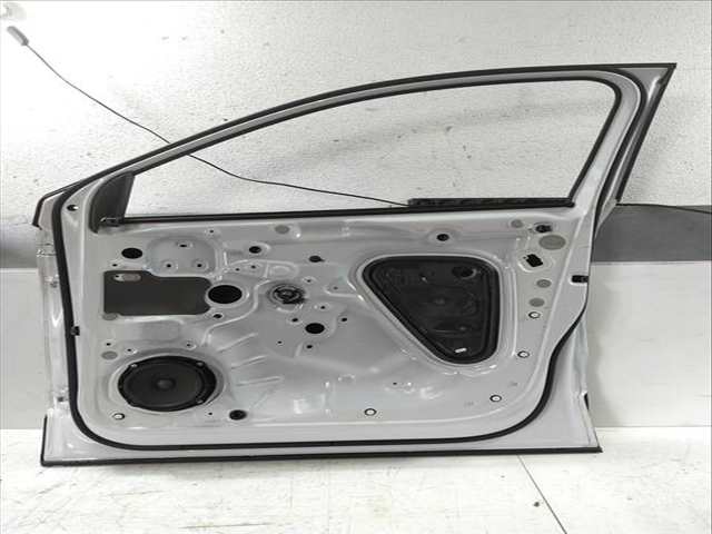 Foto 3ª: Puerta Delantera Derecha Skoda Karoq 1.5 TSI 150 CV 110KW [DXDB, DXD]
