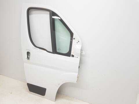 Foto 3ª: Puerta Delantera Derecha Peugeot Boxer 335 L1H2 PRO BLUEHDI 140 STARTSTOP (1994)