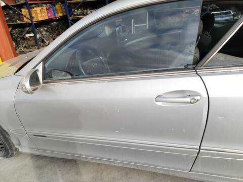 Puerta Delantera Izquierda Mercedes Clase CLK 270 CDI COUPE C209) MOTOR OM612.962