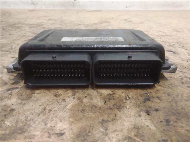 Foto 2ª: Centralita Motor ECU Renault Megane 1.4 16 V DYNAMIQUE [1.4 LTR. - 70 KW CAT] I FASE 2 COUPE (DA...)(01.1999-_) [K4J750]