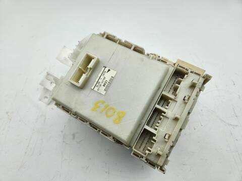 Caja Reles Fusibles Toyota Yaris SOL 90CV 66KW