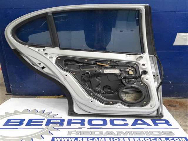 Foto 3ª: Puerta Trasera Izquierda Seat Leon 1.9 TDI 90CV 66KW [AGR] (2000)