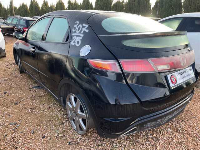 Foto 2ª: Paragolpes Trasero Honda Civic 2.2 CTDI 140cv [N22A2] (2007)