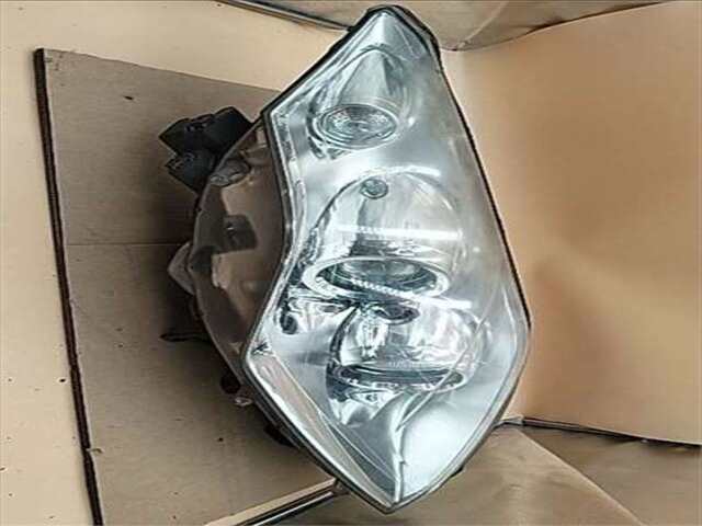 Faro Derecho Renault Laguna 1.5 AUTHENTIQUE [1.5 LTR. - 81 KW DCI DIESEL]