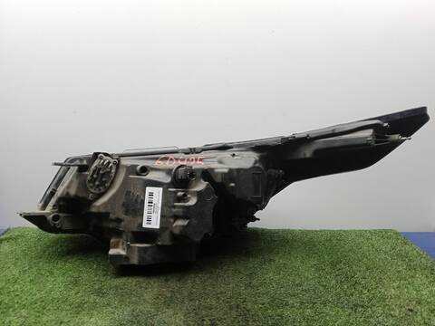 Foto 3ª: Faro Derecho Land Rover Discovery 2.0 SD4 4X4 241CV 177KW [204DTA(AJ20D4)] (2018)