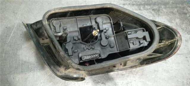 Foto 3ª: Piloto Trasero Derecho Citroen Xsara 2.0 HDI 109 [RHZ (DW10ATED)]