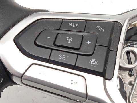 Foto 2ª: Volante Volkswagen Tiguan 2.0 TDI 150CV 110KW [DTSB] (2022)