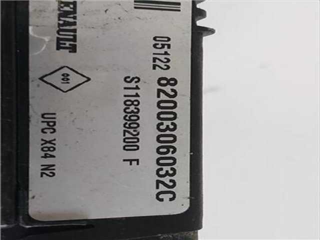 Foto 2ª: Centralita BSM Renault Scenic 1.9 DCI JM12 JM0G) 120CV 88KW JM) [F9Q 812] (2004)