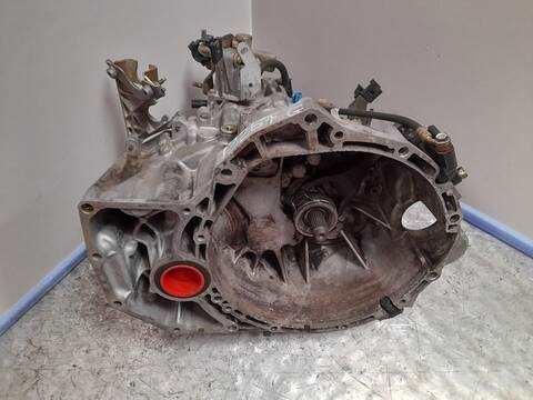 Caja Cambios Nissan X-Trail COMFORT 114CV 84KW T30)